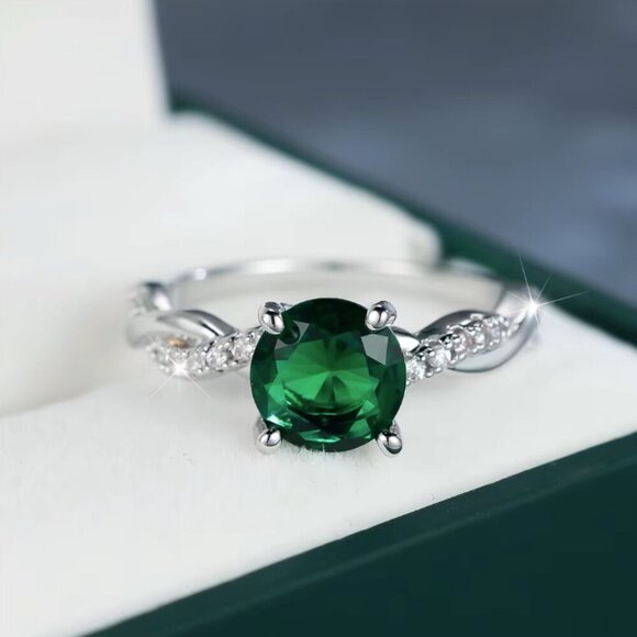 NEW 14k White Gold Emerald Ring Band Round Cut - Picture 1 of 5